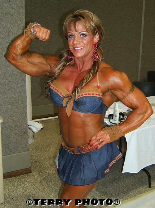 Female Bodybuilder Photo